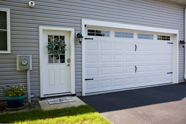 24/7 Emergency Garage Door Panel Replacement experts in Blount County County, AL